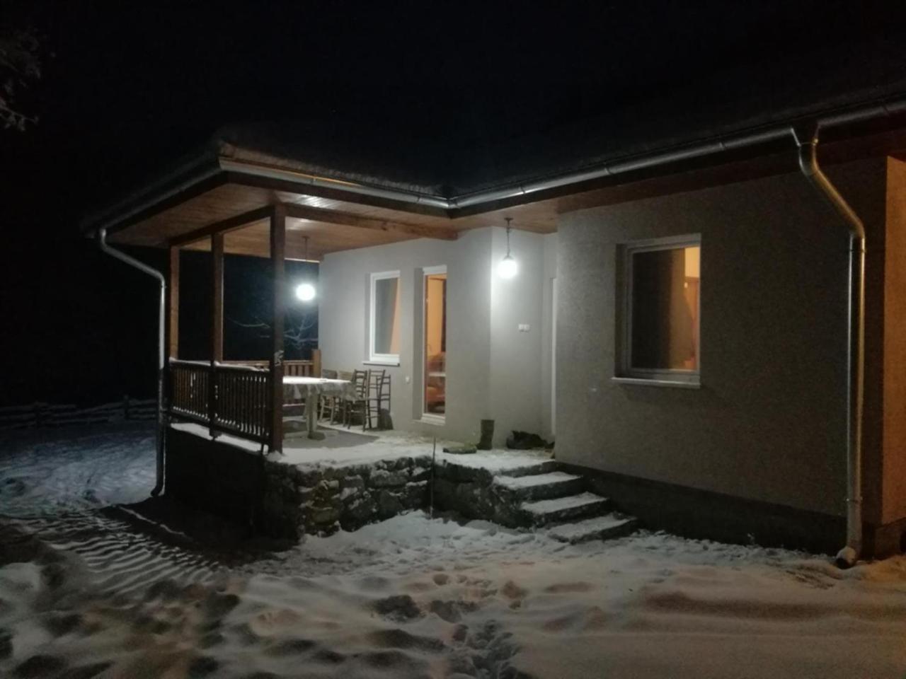 Vila Idila Crni Vrh Luaran gambar